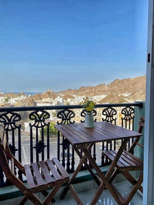 The Balcony Entire Penthouse Apartment Muscat Exterior photo